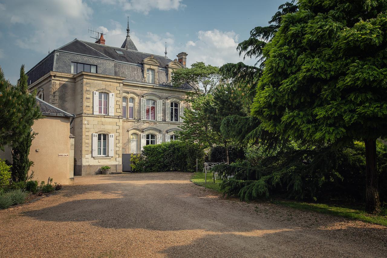 Hotel & Spa Chai De La Paleine Le Puy-Notre-Dame Екстер'єр фото